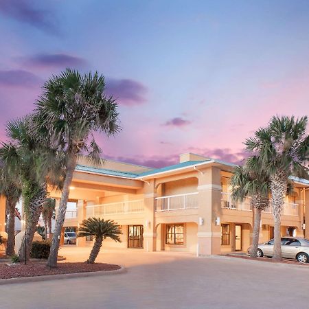 Super 8 By Wyndham Corpus Christi Hotel Ngoại thất bức ảnh